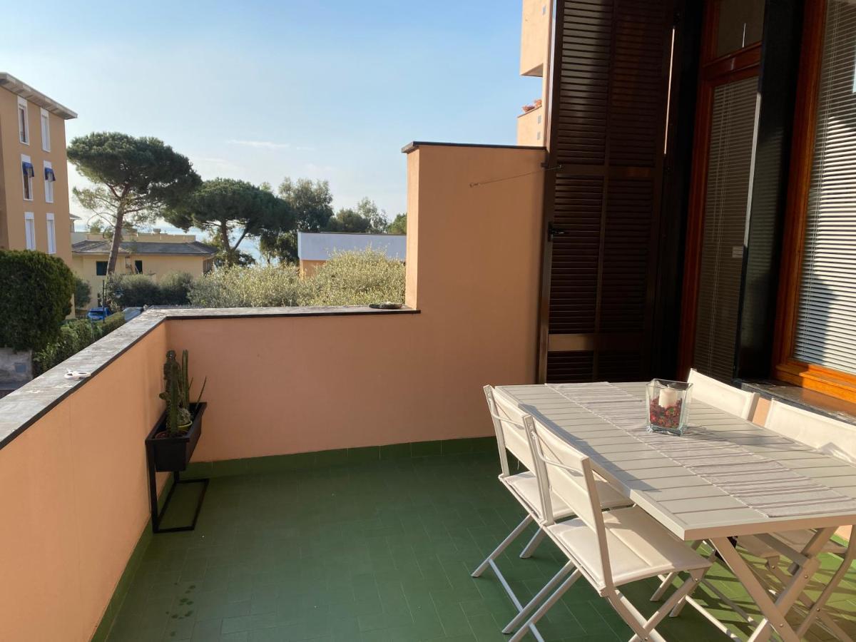 Appartamento In Zona Esclusiva A 50 Mt Dal Mare Arenzano Bagian luar foto